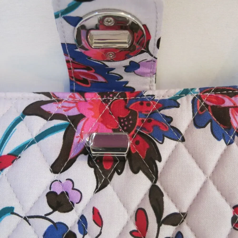 VERA BRADLEY *NWT* Smartphone Wristlet Wallet Vineyard Floral Turnlock Purple